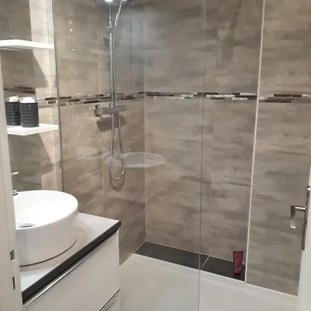 Appartement Quai Ouest, Vue Entree Port, Stationnement Gratuit, Lits Faits Pour Votre Arrivee, Serviettes De Toilettes Fournies Dieppe Exterior photo