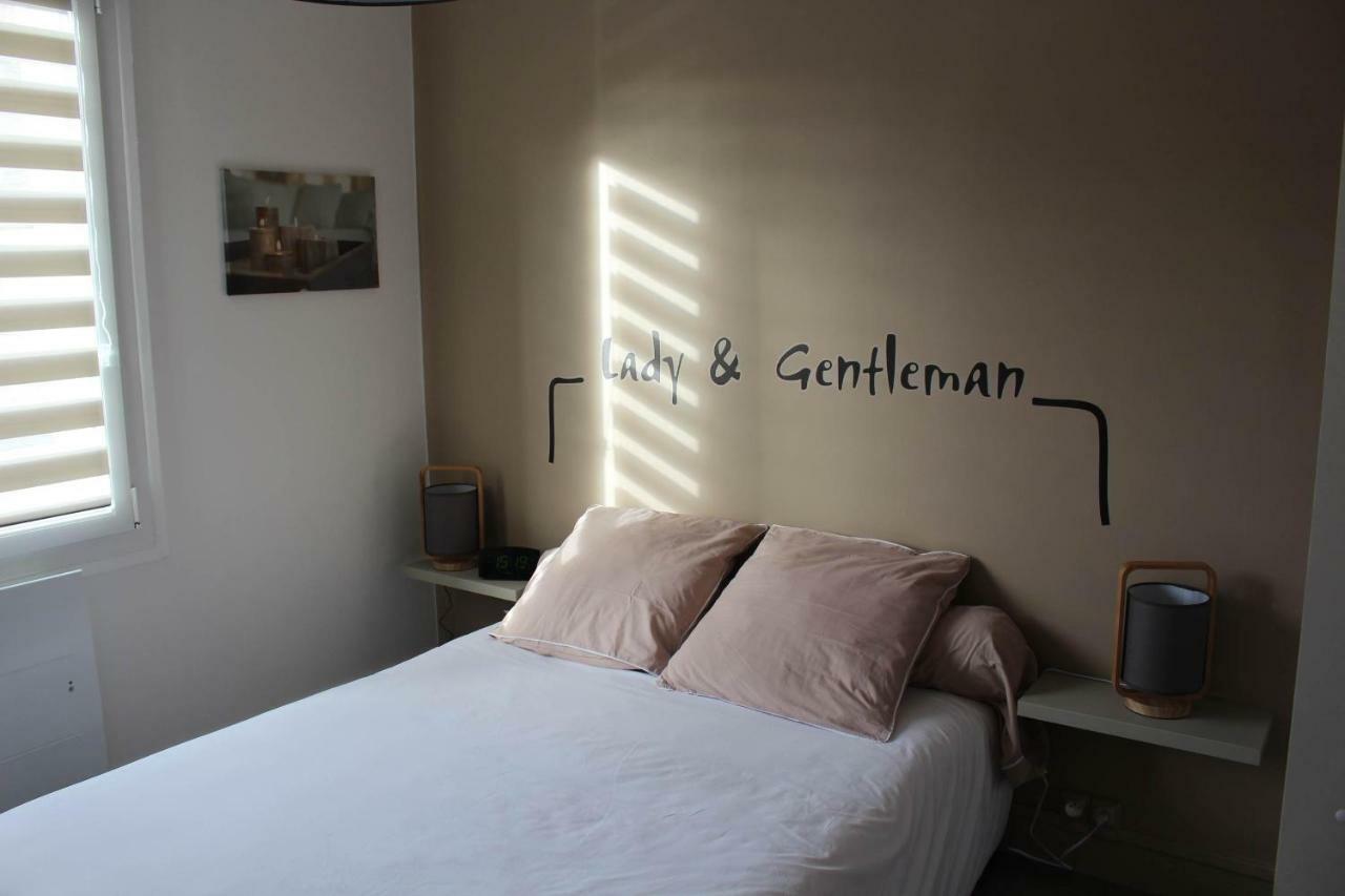 Apartment Quai Ouest, Vue Entree Port, Stationnement Gratuit, Lits Faits Pour Votre Arrivee, Serviettes De Toilettes Fournies Dieppe